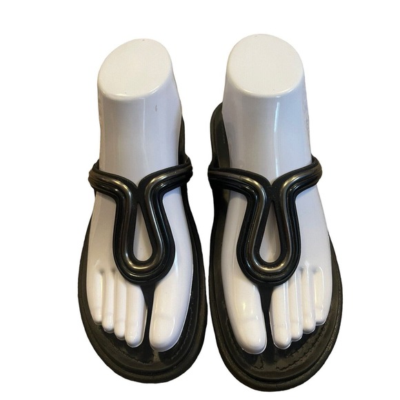 CROCS Shoes - Crocs Womens Sanrah Metalblock Black Flip Thong Sandal, Size 7, EUC